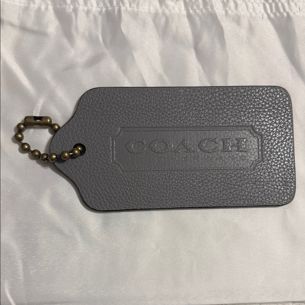 Coach XL Hangtag (two toned)